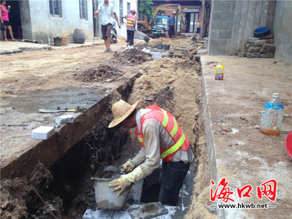 ���ڭ�ɽ����R������ˮ�h(hu��n)�� ���۷��x�p��ˮ��Ⱦ